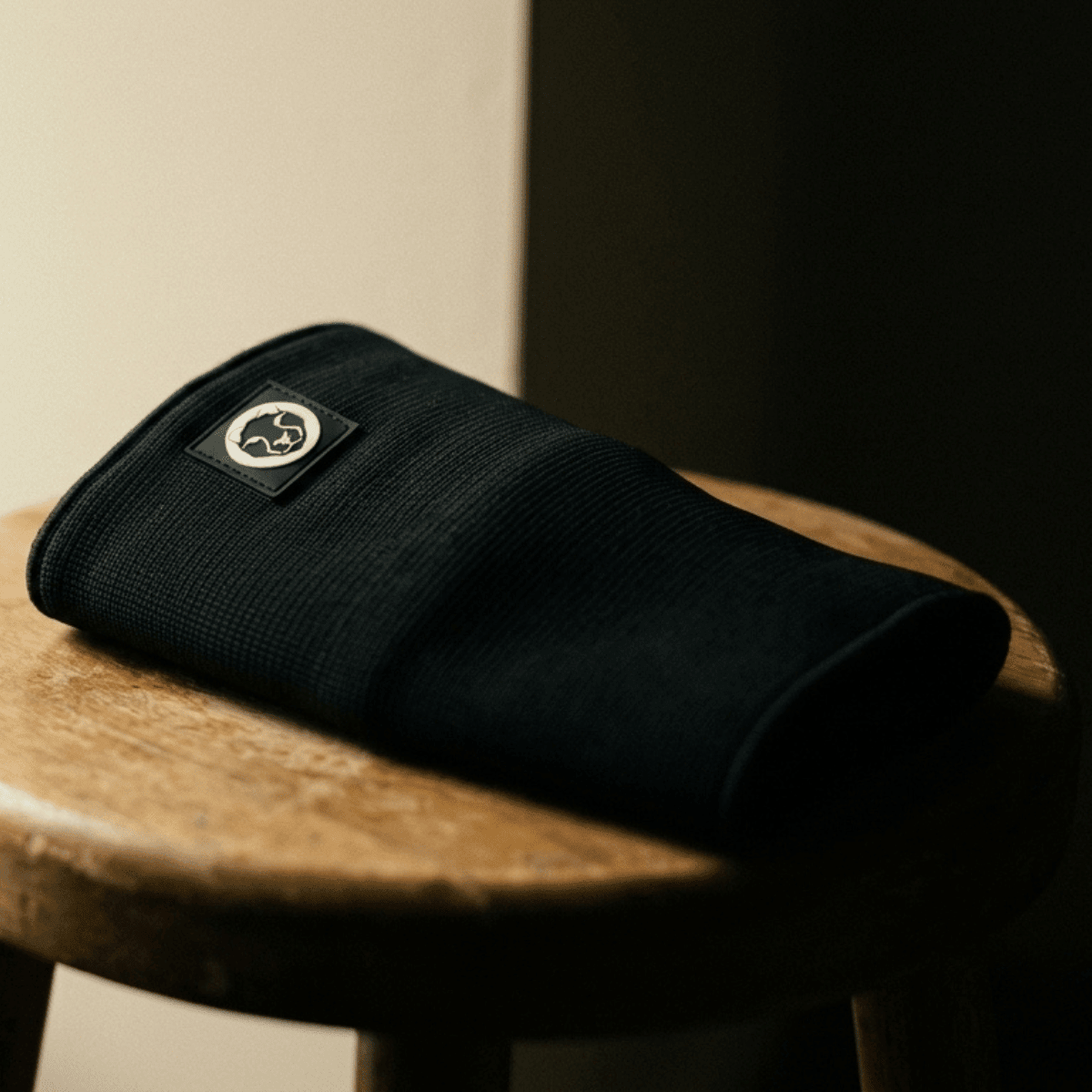 3mm double ply knee sleeves for powerlifting squats and competition – Mammal Strength